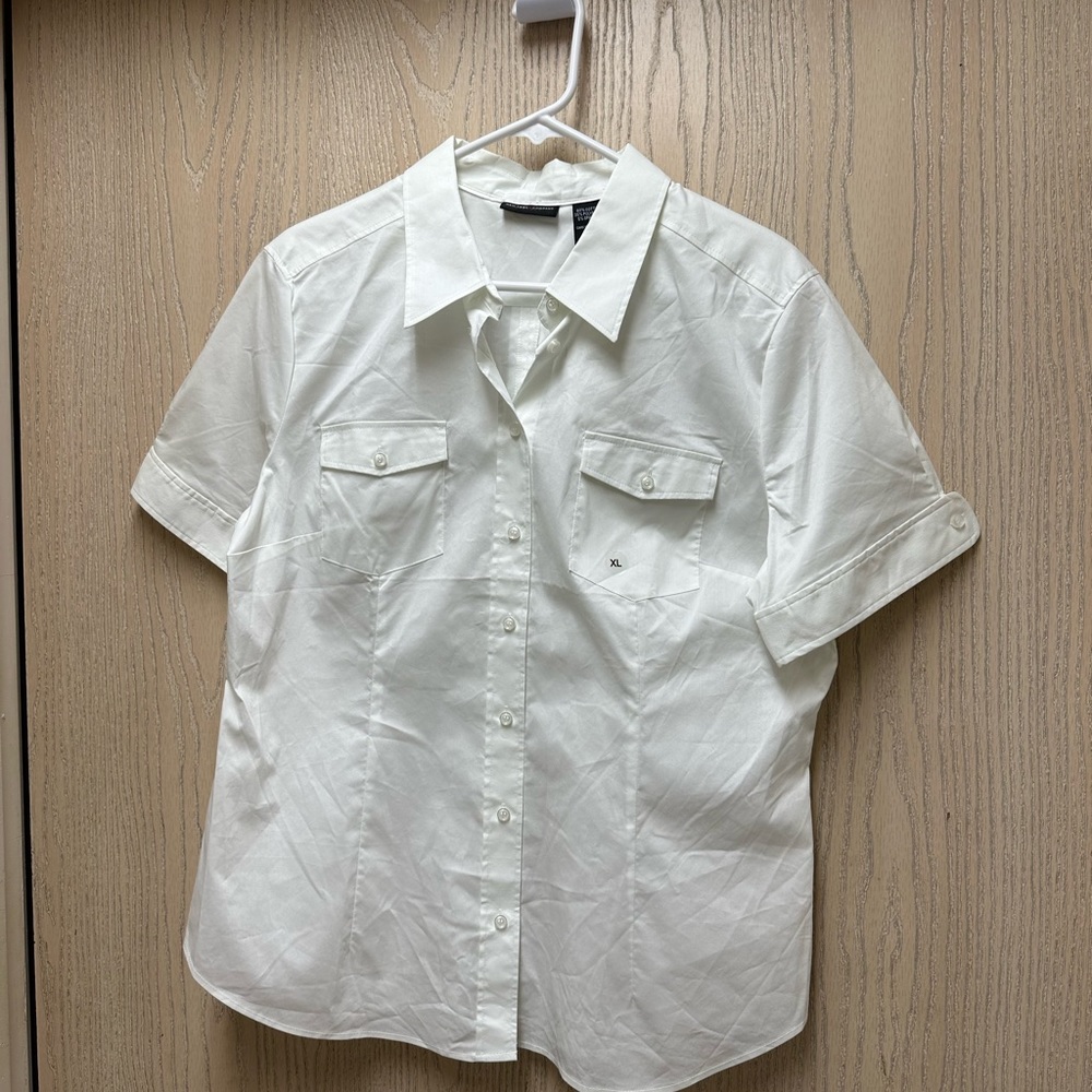 Brand new with tags, New York & company brand/ size XL- short sleeve blouse.